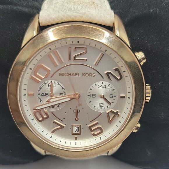 Michael Kors MK2289 Women's White Leather Analog White Dial Quartz Watch BC651 - Picture 1 of 10